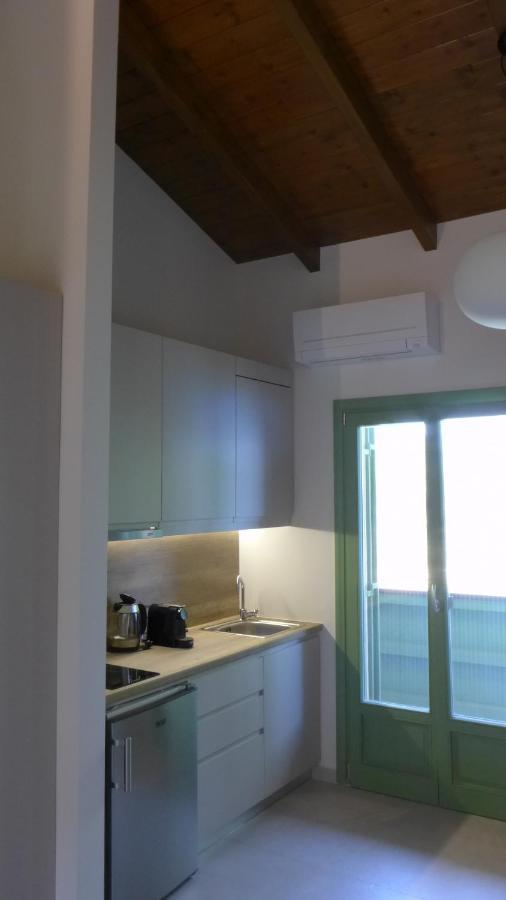 Áyios Nikítas Caltabania Suites מראה חיצוני תמונה