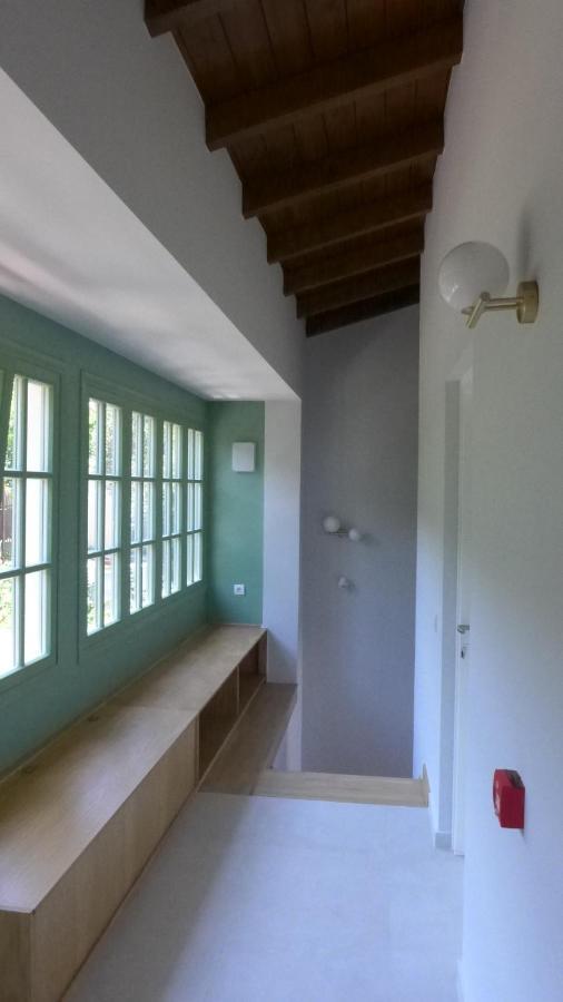 Áyios Nikítas Caltabania Suites מראה חיצוני תמונה