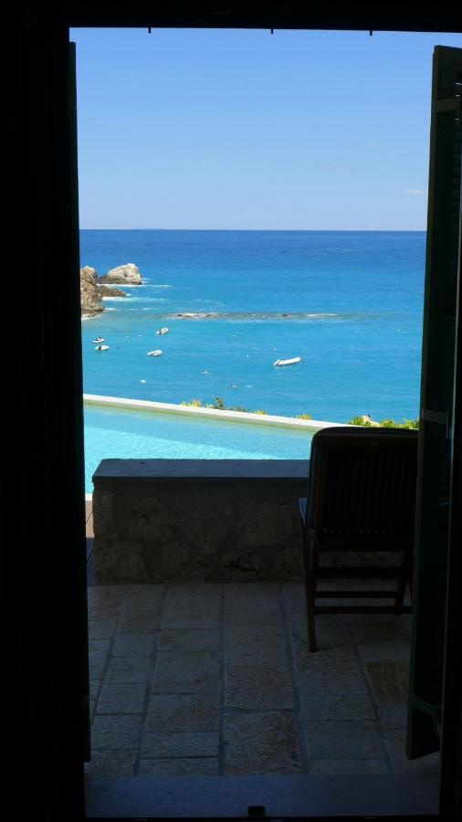 Áyios Nikítas Caltabania Suites מראה חיצוני תמונה